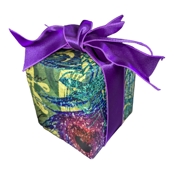 Rae Dunn FAITH FAMILY FRIENDS Mug with Flowers - Gift Wrapped! - Picture 4 of 4